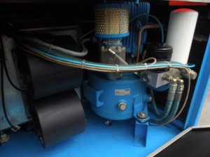 KOMPRESOR-SRUBOWY-ALUP-SOLO-15Kw-2-18m3-FALOWNIK-Marka-inna