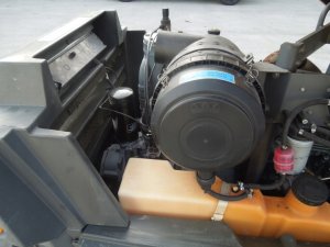 KOMPRESOR-ATLAS-COPCO-XAS87-5-00m3-12r-Moc-kW-33-kW