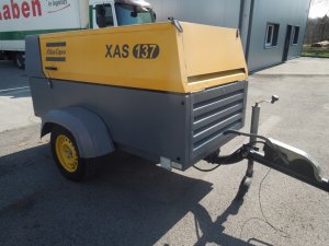 KOMPRESOR-ATLAS-COPCO-XAS137-8-00m3-2008r-Model-xas137