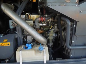 KOMPRESOR-ATLAS-COPCO-XAMS367-8-6BAR-2015r-20m3-Model-XAMS367