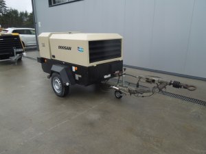 KOMPRESOR-DOOSAN-7-51-5-10m3-2014r-Kod-producenta-DOOSAN