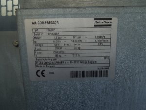 SPREZARKA-SRUBOWA-ATLAS-COPCO-GA26FF-26Kw-2012r-Moc-26-kW