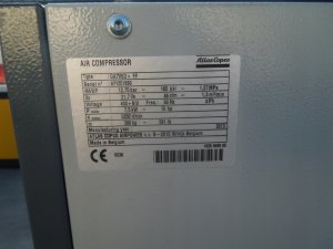 SPREZARKA-SRUBOWA-ATLAS-COPCO-GA7VSDFF-7-5Kw-2013r-Moc-7-5-kW