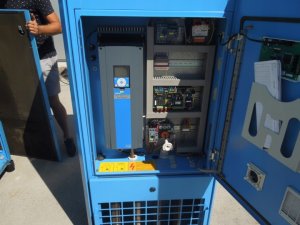 SPREZARKA-SRUBOWA-BOGE-C25F-18-5KW-2016r-FALOWNIK-Marka-Boge