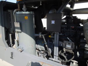KOMPRESOR-ATLAS-COPCO-XAHS237-12BAR-2012r-14m3-min-OSUSZACZ-Typ-kompresor-olejowy