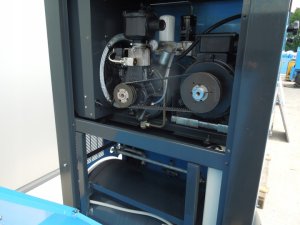 SPREZARKA-SRUBOWA-ABAC-GE10-7-5Kw-ZBIORNIK-Kod-producenta-NIEMCY