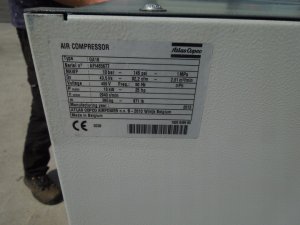 SPREZARKA-SRUBOWA-ATLAS-COPCO-GA18-18-5Kw-2013r-Model-GA18