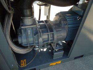 SPREZARKA-SRUBOWA-ATLAS-COPCO-GA75VSDFF-75Kw-FALOWNIK-OSUSZACZ-2015r-Moc-75-kW