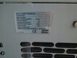 SPREZARKA-SRUBOWA-ATLAS-COPCO-GA7FF-7-5Kw-maszyna-z-osuszaczem-13BAR-Marka-B-D