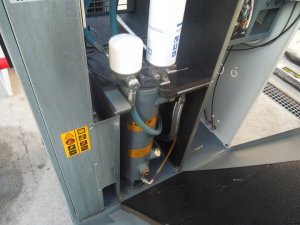 SPREZARKA-SRUBOWA-ATLAS-COPCO-GA7VSDFF-7-5Kw-2014r-Kod-producenta-KOMPRESOR-SRUBOWY-CORMAK-LUFT1000