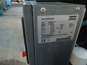 SPREZARKA-SRUBOWA-ATLAS-COPCO-GA7VSDFF-7-5Kw-2014r-Model-LUFT1000