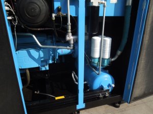 SPREZARKA-SRUBOWA-BOGE-SLF101-75KW-FALOWNIK-10BAR-Marka-Boge