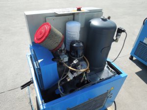 SPREZARKA-SRUBOWA-COMPAIR-L07-7-5KW-2008r-Marka-inna