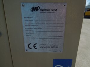 SPREZARKA-SRUBOWA-INGERSOLL-RAND-12KW-Model-0