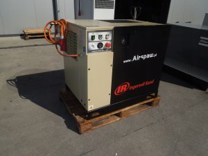 SPREZARKA-SRUBOWA-INGERSOLL-RAND-12KW