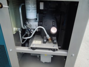 KOMPRESOR-SRUBOWY-RENNER-MONSUN-5-5Kw-10BAR-650L-min-Marka-Renner