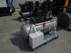 SPREZARKA-TLOKOWA-ENGINEAIR-5-5Kw-ZBIORNIK-270L