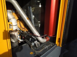 Kompresor-przewozny-ATLAS-COPCO-XRYS577-maszyna-z-chlodnica-koncowa-35BAR-Moc-silnika-429-KM