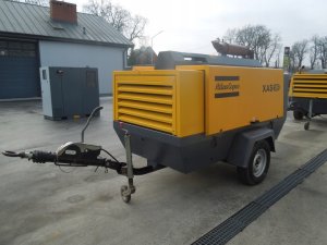 Kompresor-przewozny-ATLAS-COPCO-XAS186-maszyna-z-chlodnica-koncowa-Model-XAS186