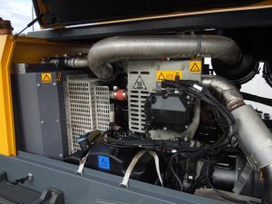 KOMPRESOR-ATLAS-COPCO-XAVS186-11-4m3-MIN-14BAR-2016r-OSUSZACZ-Pojemnosc-zbiornika-0-l