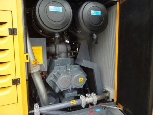 Kompresor-przewozny-ATLAS-COPCO-XRHS366-maszyna-z-chlodnica-koncowa-20BAR-Cisnienie-maksymalne-10-bar