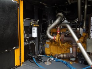 Kompresor-przewozny-ATLAS-COPCO-XRHS366-maszyna-z-chlodnica-koncowa-20BAR-Pojemnosc-zbiornika-200-l