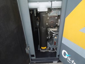 SPREZARKA-BEZOLEJOWA-ATLAS-COPCO-ZT90VSDFF-90Kw-2017r-Marka-Atlas-Copco