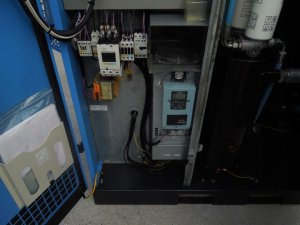 KOMPRESOR-SRUBOWY-ALUP-ALLEGRO22-22Kw-FALOWNIK-2013r-Marka-Alup