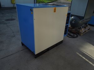 KOMPRESOR-SRUBOWY-ALUP-LARGO-25-26Kw-4-29m3-MIN-2022r-EAN-GTIN-5901769687608