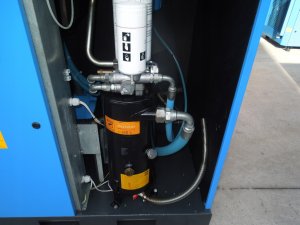 KOMPRESOR-SRUBOWY-ALUP-LARGO-25-26Kw-4-29m3-MIN-2022r-Kod-producenta-ALUP