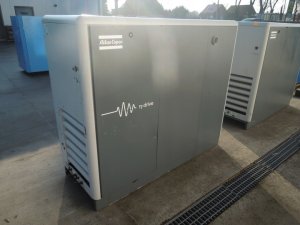 SPREZARKA-SRUBOWA-ATLAS-COPCO-GA18VSDFF-18-5Kw-FALOWNIK-OSUSZACZ-Kod-producenta-Atlas-Copco