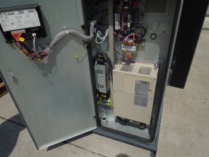 SPREZARKA-SRUBOWA-ATLAS-COPCO-GA26VSD-26Kw-2014r-FALOWNIK-Marka-Atlas-Copco