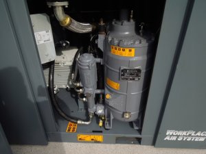 SPREZARKA-SRUBOWA-ATLAS-COPCO-GA55VSDFF-55Kw-2007r-Kod-producenta-ga55kW-naped-bezposredni