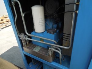 SPREZARKA-SRUBOWA-BOGE-C30-22KW-2012r-maszyna-z-FALOWNIKIEM-I-WYMIENNIKIEM-Kod-producenta-SPREZARKA-SRUBOWA-BOGE-C30F-22KW-2012r