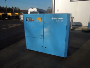 SPREZARKA-SRUBOWA-BOGE-S31-2-22KW-2008r