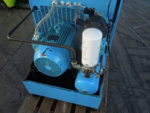 SPREZARKA-SRUBOWA-BOGE-S15-11KW-10BAR-Marka-Boge