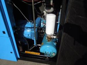 SPREZARKA-SRUBOWA-BOGE-S40-2-30KW-2010r-Kod-producenta-BOGE