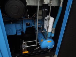 SPREZARKA-SRUBOWA-BOGE-SLF51-45KW-FALOWNIK-2011r-Kod-producenta-BOGE