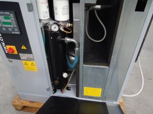 KOMPRESOR-SRUBOWY-CREEMERS-RCB11-10-11kw-2015r-Kod-producenta-MARK