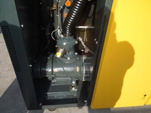 KOMPRESOR-SRUBOWY-KAESER-CSD-122-75Kw-8BAR-Kod-producenta-CSD122