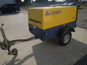 KOMPRESOR-COMPAIR-C42-4-20m3-Min-Model-C42