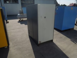 SPREZARKA-SRUBOWA-ATLAS-COPCO-GA18VSDFF-18-5Kw-FALOWNIK-OSUSZACZ-2013r-Marka-Kraft-Dele
