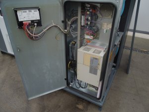 SPREZARKA-SRUBOWA-ATLAS-COPCO-GA22VSDFF-22Kw-FALOWNIK-OSUSZACZ-2014r-Moc-2-8-kW