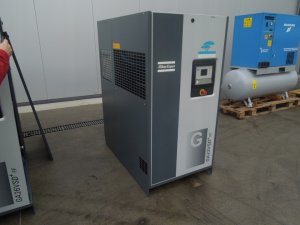 SPREZARKA-SRUBOWA-ATLAS-COPCO-GA22VSDFF-22Kw-FALOWNIK-OSUSZACZ-2014r
