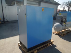 KOMPRESOR-SRUBOWY-CREEMERS-RMB30IVR-30kw-2018r-FALOWNIK-Kod-producenta-CREEMERS