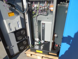 KOMPRESOR-SRUBOWY-CREEMERS-RMB30IVR-30kw-2018r-FALOWNIK-Model-RMB30