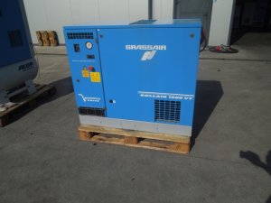 SPREZARKA-SRUBOWA-GRASSAIR-11Kw-maszyna-z-osuszaczem-i-falownikiem