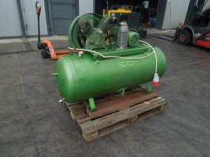 SPREZARKA-TLOKOWA-BUDOWLANA-CHIRON-2-2Kw-250L